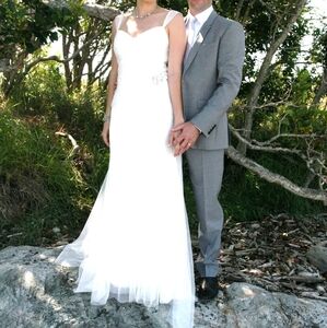 WHITE by Vera Wang Wedding Gown 4